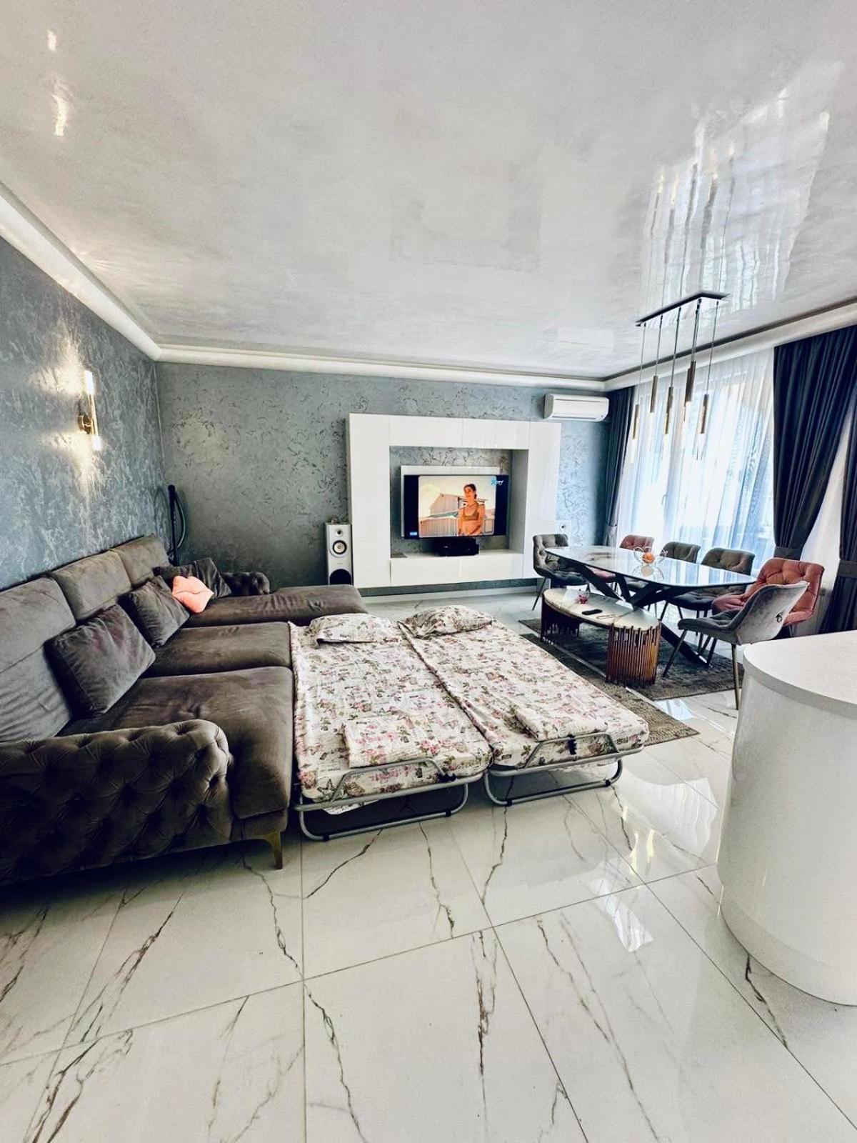 Spacious Prestige Penthouse Варна Экстерьер фото