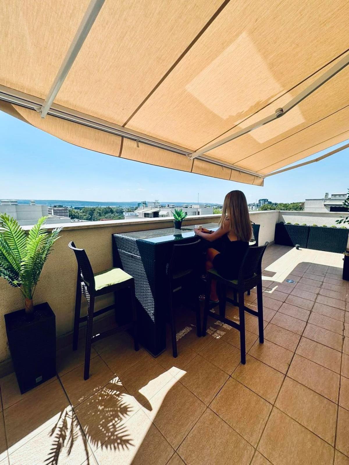 Spacious Prestige Penthouse Варна Экстерьер фото
